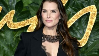 Photo of Brooke Shields Comments on Confidence in Her 50s and Enjoying a Level of ‘I Don’t Give a Sh*t’
