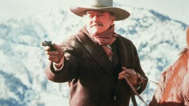 Photo of John Wayne’s Son Couldn’t Watch 1 of His Dad’s Movies After His Death