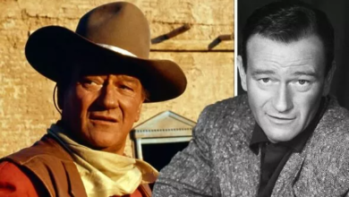 Photo of John Wayne’s unmarked grave was given a beautiful message