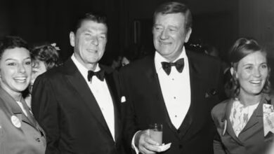 Photo of John Wayne’s furious unearthed letter to Ronald Reagan over controversial Panama Canal
