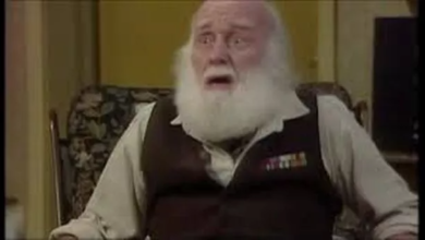 Photo of Only Fools and Horses fans are only noticing how ‘built’ Uncle Albert’s ‘astonishing arms’ look 20 years after last episode