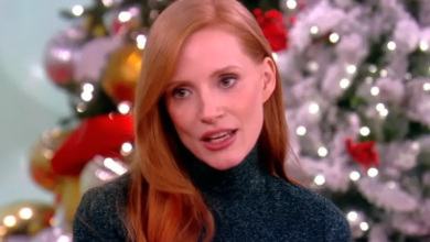 Photo of Jessica Chastain Grows Emotional On ‘The View’ Recalling Her Missed Opportunity To Thank Robin Williams: “I Always Regret It”